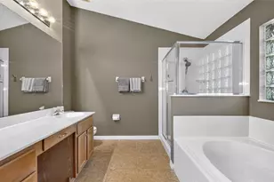 4618 Conroy Club Dr, Orlando, FL 32835 - Photo 13
