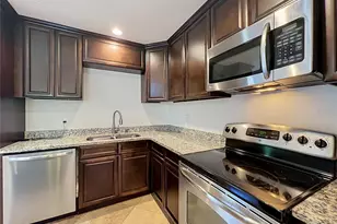 4510 Three Lakes Cir, Orlando, FL 32808 - Photo 15