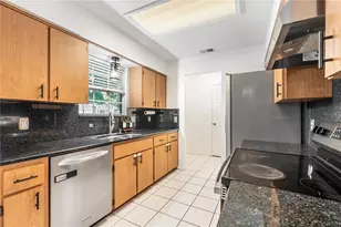 26141 Biltmore St, Sorrento, FL 32776 - Photo 7