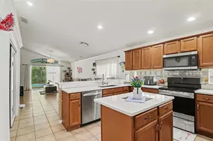 5437 Florence Harbor Dr, Orlando, FL 32829 - Photo 13