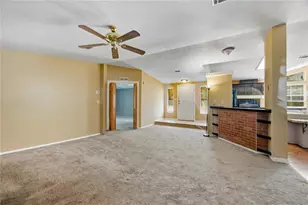 819 Lenore Ave, Interlachen, FL 32148 - Photo 11