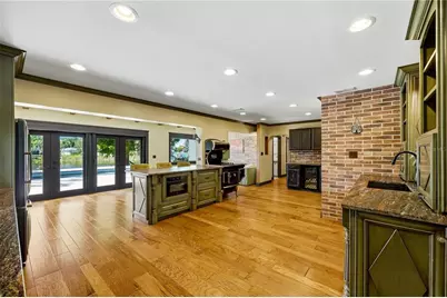 13512 Lake Magdalene Drive, Tampa, FL 33613 - Photo 17