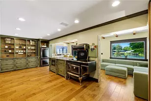 13512 Lake Magdalene Dr, Tampa, FL 33613 - Photo 5