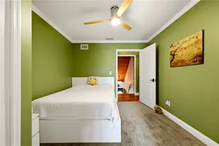 13512 Lake Magdalene Dr, Tampa, FL 33613 - Photo 37