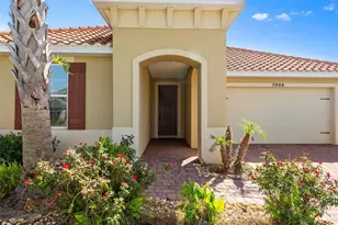 3906 Carrick Bend Dr, Kissimmee, FL 34746 - Photo 3