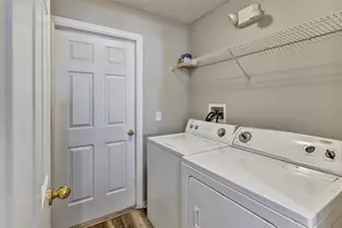 2802 Playing Otter Ct, Kissimmee, FL 34747 - Photo 13