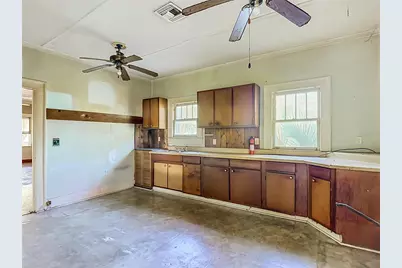 102 E Jean Street, Tampa, FL 33604 - Photo 13