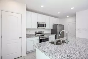 8099 SW 9th Ln, Gainesville, FL 32608 - Photo 3
