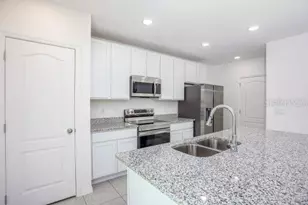 8099 SW 9th Ln, Gainesville, FL 32608 - Photo 5