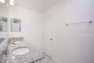 8099 SW 9th Ln, Gainesville, FL 32608 - Photo 17
