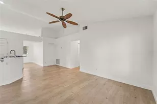 26166 Newcombe Cir, Leesburg, FL 34748 - Photo 5