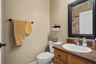 4833 Cypress Woods Dr, Orlando, FL 32811 - Photo 13
