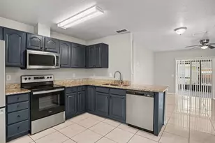 1802 Hudson Ct, Kissimmee, FL 34759 - Photo 7