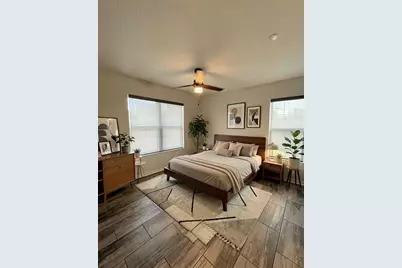 343 8th Street N, Saint Petersburg, FL 33701 - Photo 5