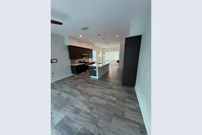 343 8th Street N, Saint Petersburg, FL 33701 - Photo 7