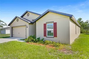 127 Tulip Ln, Kissimmee, FL 34759 - Photo 3