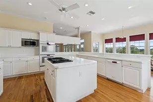 25895 Tilly Hawk Ln, Brooksville, FL 34602 - Photo 11
