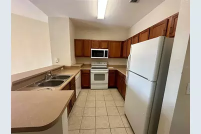 8124 Claire Ann Drive #305, Orlando, FL 32825 - Photo 5