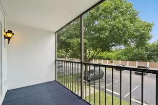 8215 Sun Spring Cir, Orlando, FL 32825 - Photo 11