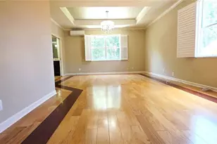 230 W Tarrington Dr, Deland, FL 32724 - Photo 5