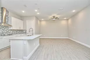6427 Cyrils Dr, Saint Cloud, FL 34771 - Photo 7