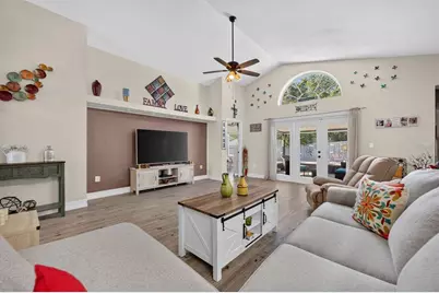 160 Easton Circle, Oviedo, FL 32765 - Photo 5