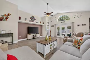 160 Easton Cir, Oviedo, FL 32765 - Photo 5
