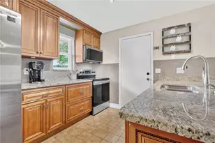 10137 Mason Dixon Cir, Orlando, FL 32821 - Photo 15