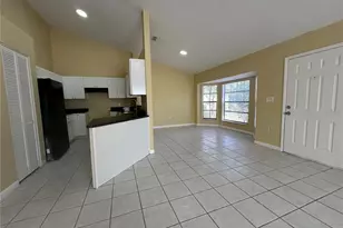 3933 Magnolia Lake Ln, Orlando, FL 32810 - Photo 3
