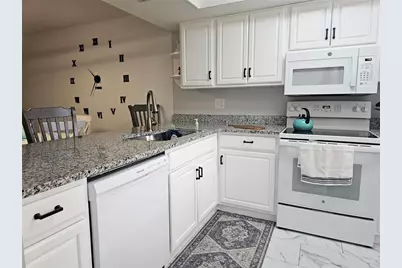 2104 Granada Court, Lake Wales, FL 33898 - Photo 9
