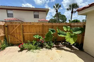 1643 Sandy Point Square, Orlando, FL 32807 - Photo 23