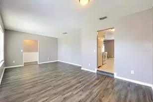 8426 Village Green Rd, Orlando, FL 32818 - Photo 11