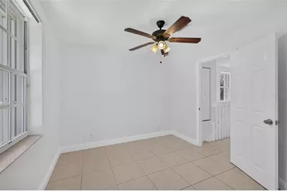 946 Summit Lake Drive, West Palm Beach, FL 33406 - Photo 21