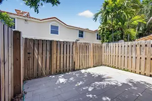 946 Summit Lake Dr, West Palm Beach, FL 33406 - Photo 23