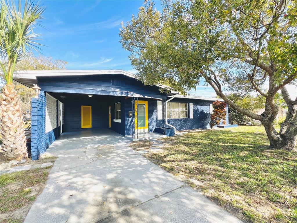 501 Ave G SE #A - 501 Ave G SE #A, Winter Haven, FL 33880 Luxury Property | Jose Angel Pina