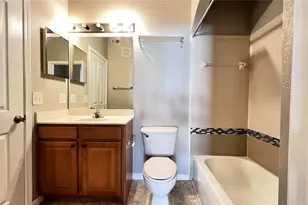 11819 Estates Club Dr, Orlando, FL 32825 - Photo 9