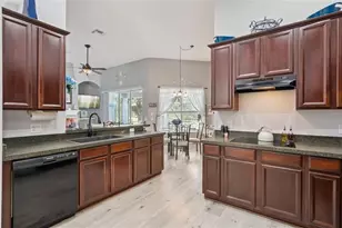 529 Johns Landing Way, Oakland, FL 34787 - Photo 21