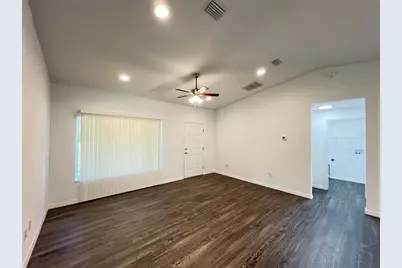 190 Fisher Way, Ocklawaha, FL 32179 - Photo 9