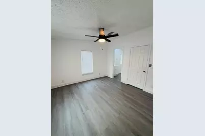 6734 Ravenwood Street, Zephyrhills, FL 33544 - Photo 25