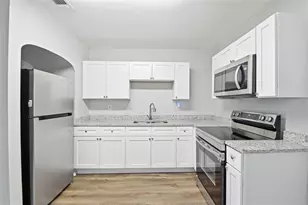 2610 Dr Martin Luther King Jr Street S, Saint Petersburg, FL 33705 - Photo 15