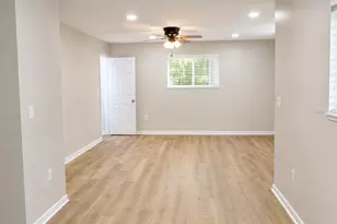 3058 Palmadelia Ave, Sarasota, FL 34234 - Photo 5