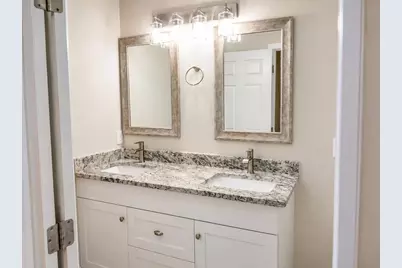 3058 Palmadelia Avenue, Sarasota, FL 34234 - Photo 11