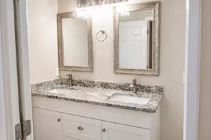 3058 Palmadelia Ave, Sarasota, FL 34234 - Photo 11