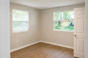 3058 Palmadelia Ave, Sarasota, FL 34234 - Photo 9
