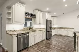 30543 Seaforth Dr, Sorrento, FL 32776 - Photo 11
