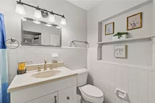 807 Silver Dr, Orlando, FL 32804 - Photo 23