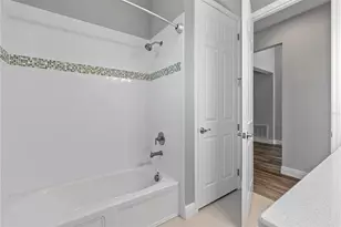 8113 Bridgeport Bay Cir, Mount Dora, FL 32757 - Photo 19
