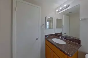 [Address not provided], Tampa, FL 33618 - Photo 13
