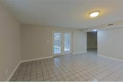 [Address not provided], Tampa, FL 33618 - Photo 3