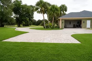 37180 County Rd 452, Grand Island, FL 32735 - Photo 3